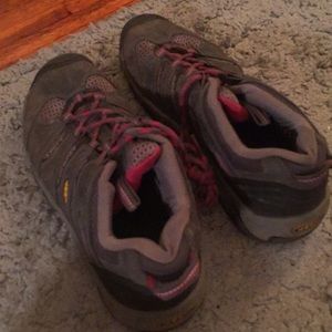 Keen women’s leather hiking boots